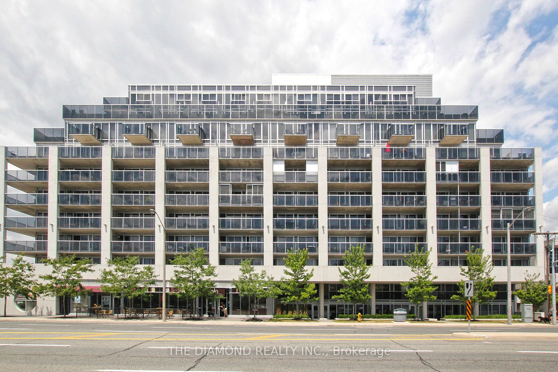 1050 The Queensway Ave, #713