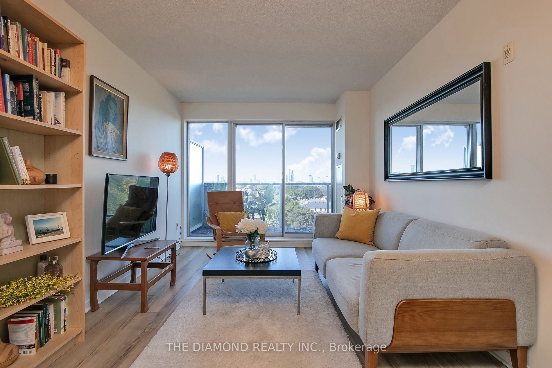 1050 The Queensway Ave, #713