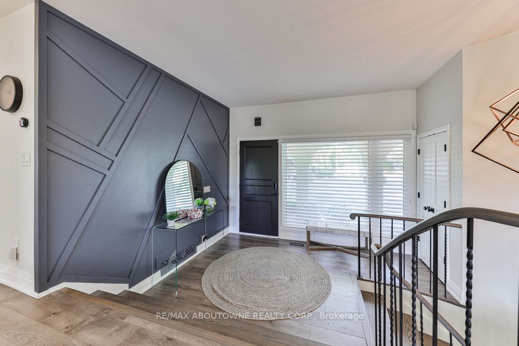 2204 Shardawn Mews