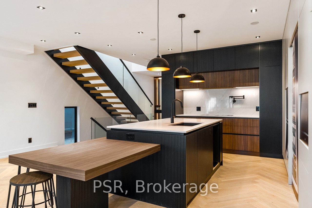 20B Broadview Avenue