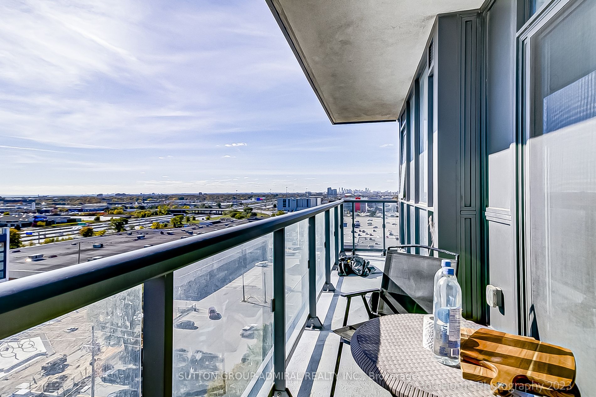 15 Zorra Street, #1006
