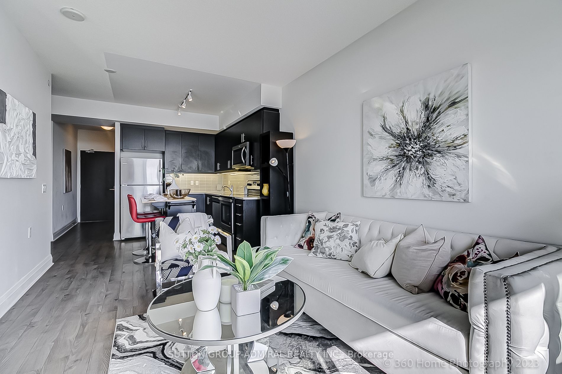 15 Zorra Street, #1006