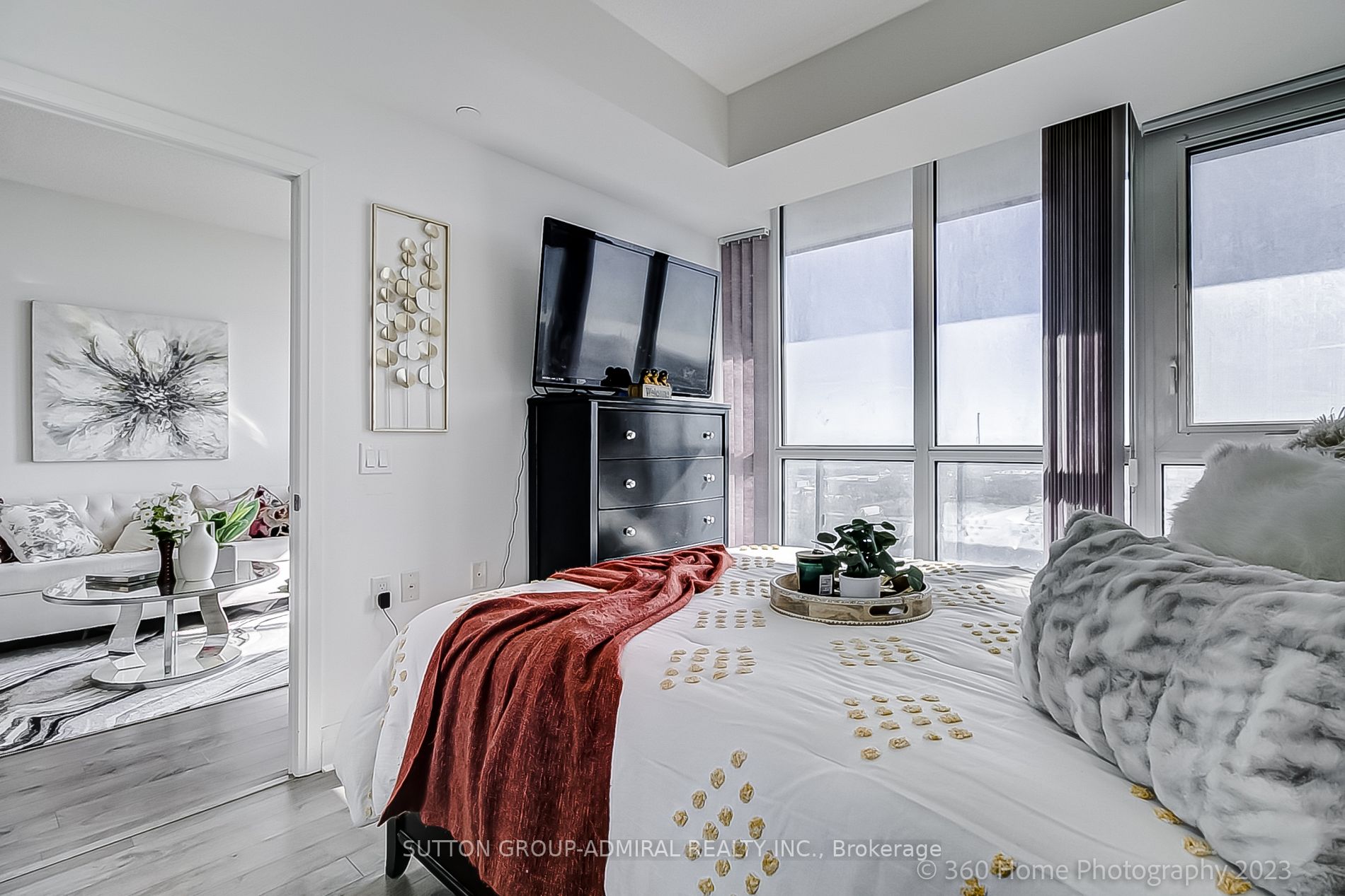 15 Zorra Street, #1006
