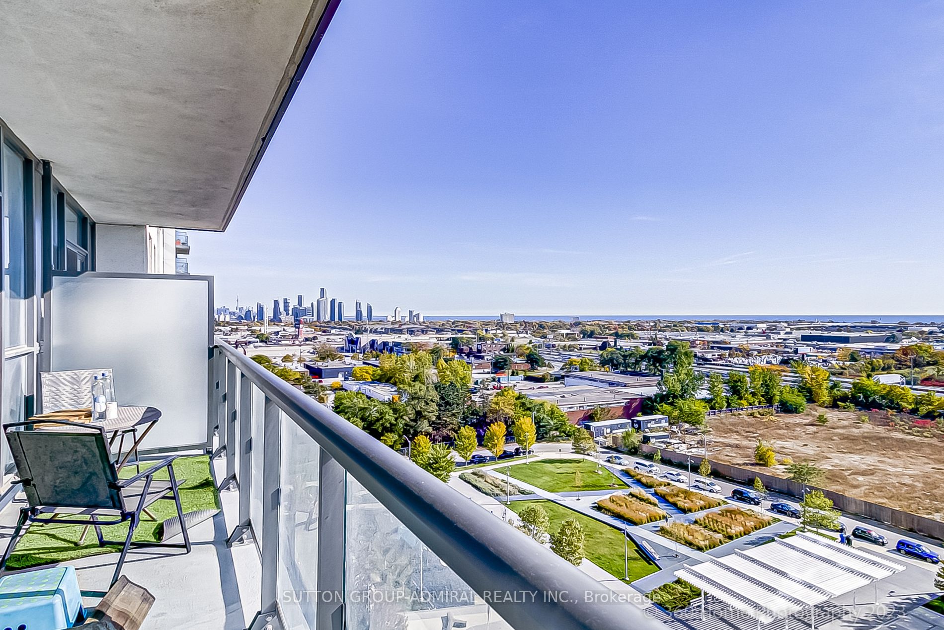 15 Zorra Street, #1006