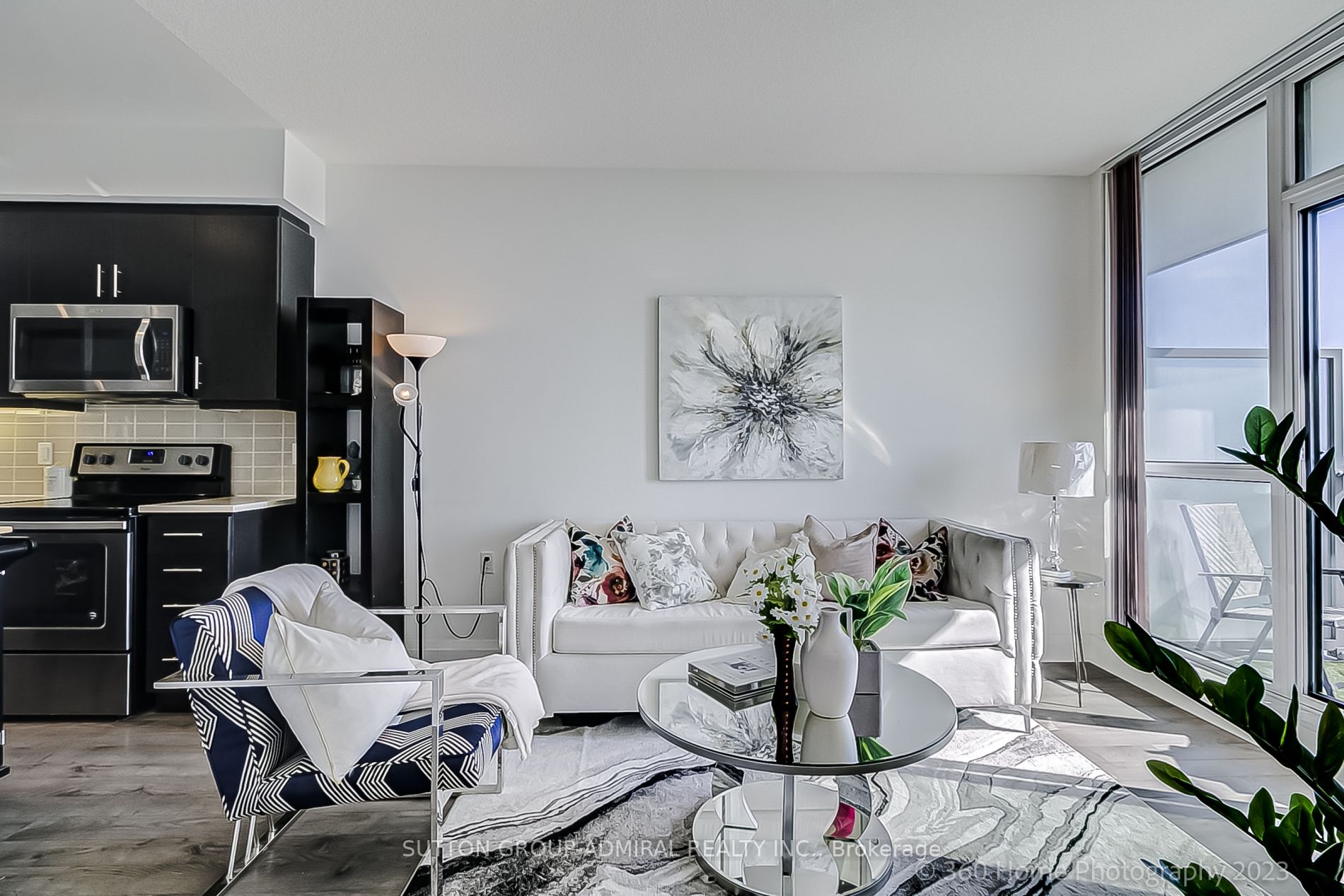 15 Zorra Street, #1006