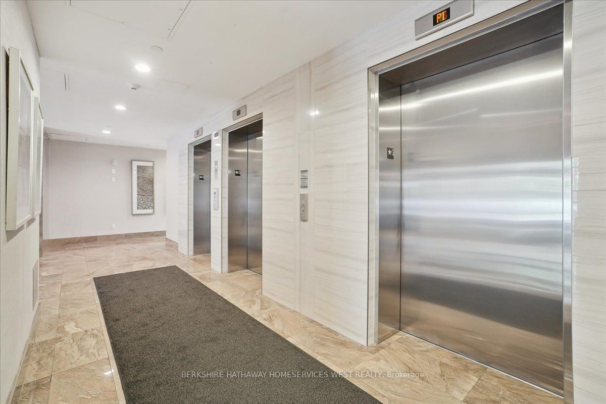 2486 Old Bronte Rd, #503