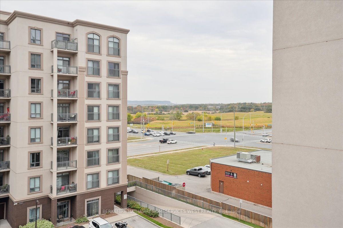 2486 Old Bronte Rd, #503