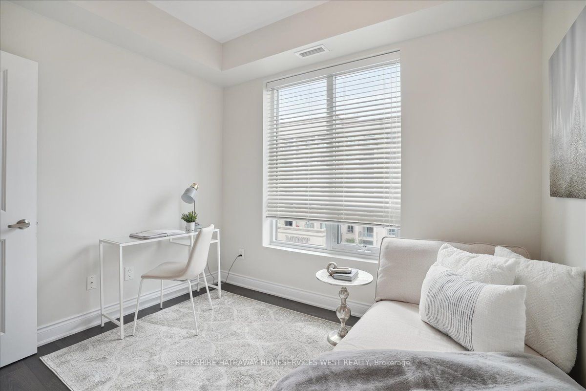 2486 Old Bronte Rd, #503