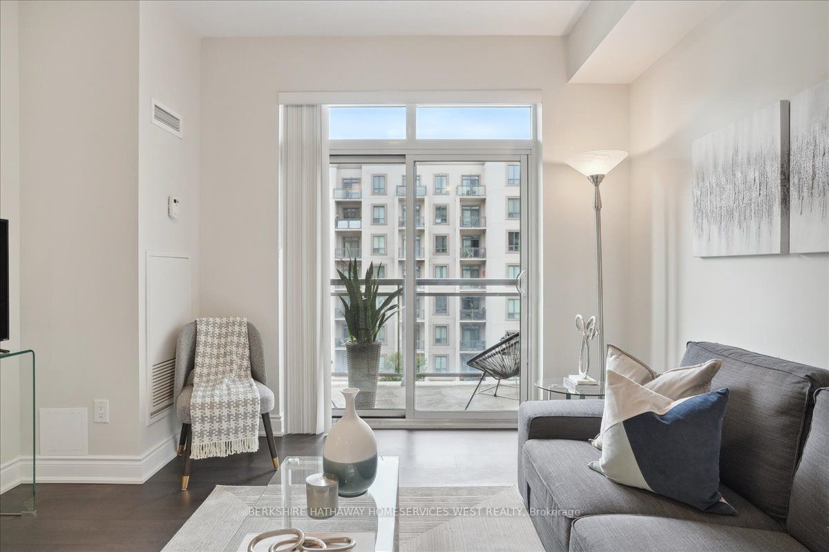 2486 Old Bronte Rd, #503