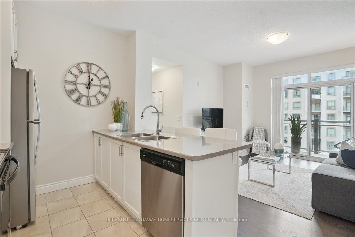 2486 Old Bronte Rd, #503