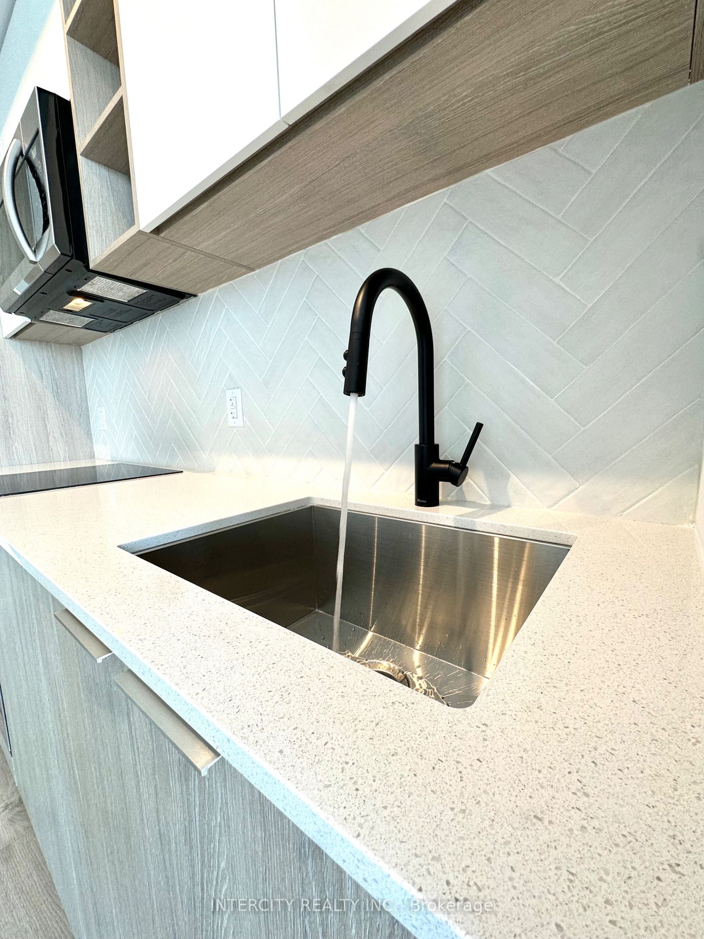 36 Zorra St, #1606