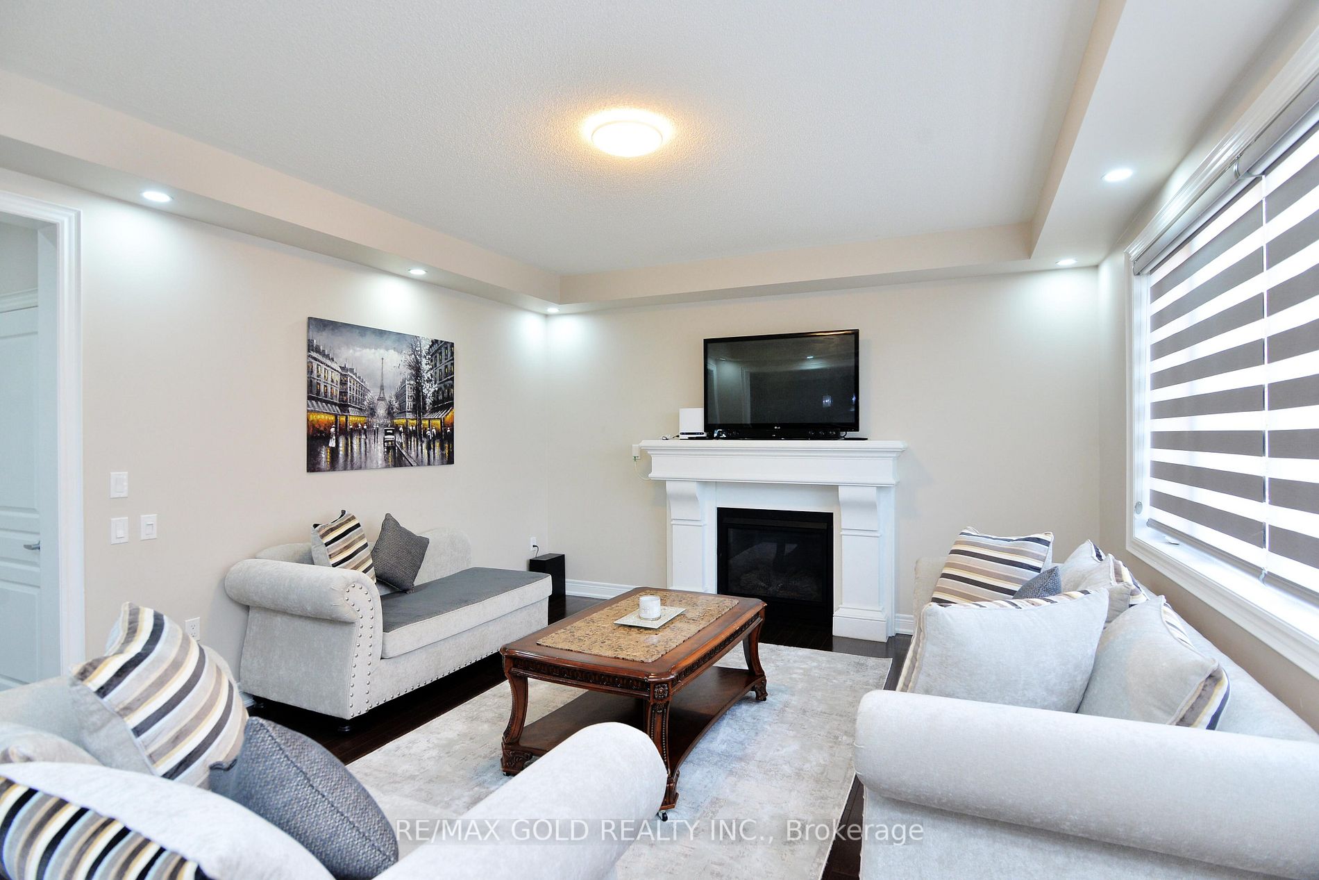 42 Brookwater Cres