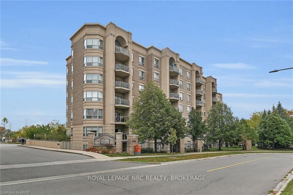 2085 Amherst Heights Dr, #406