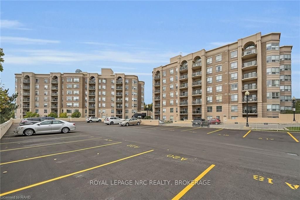 2085 Amherst Heights Dr, #406