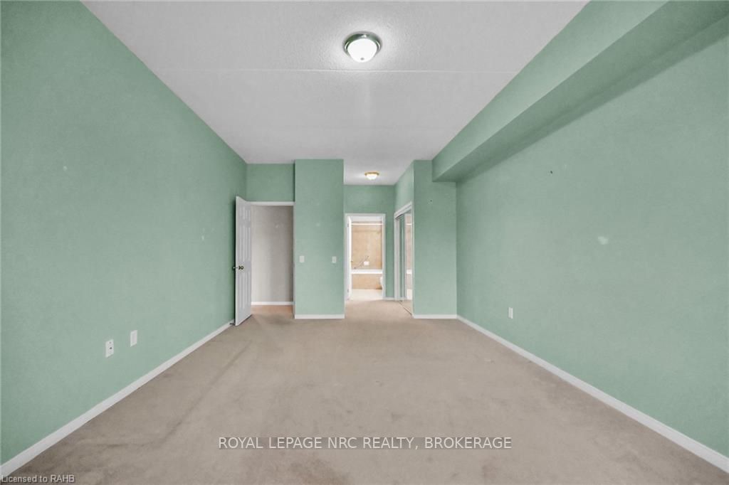 2085 Amherst Heights Dr, #406