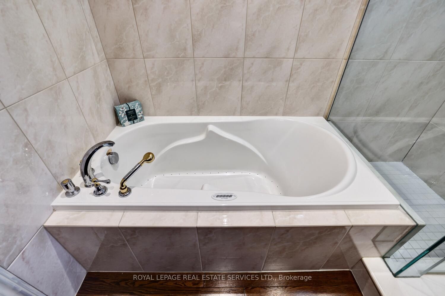 1161 Vanier Dr