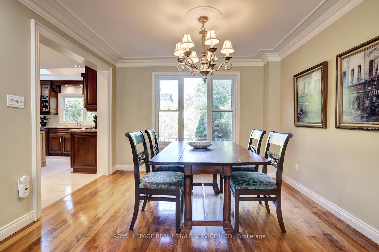 1161 Vanier Dr