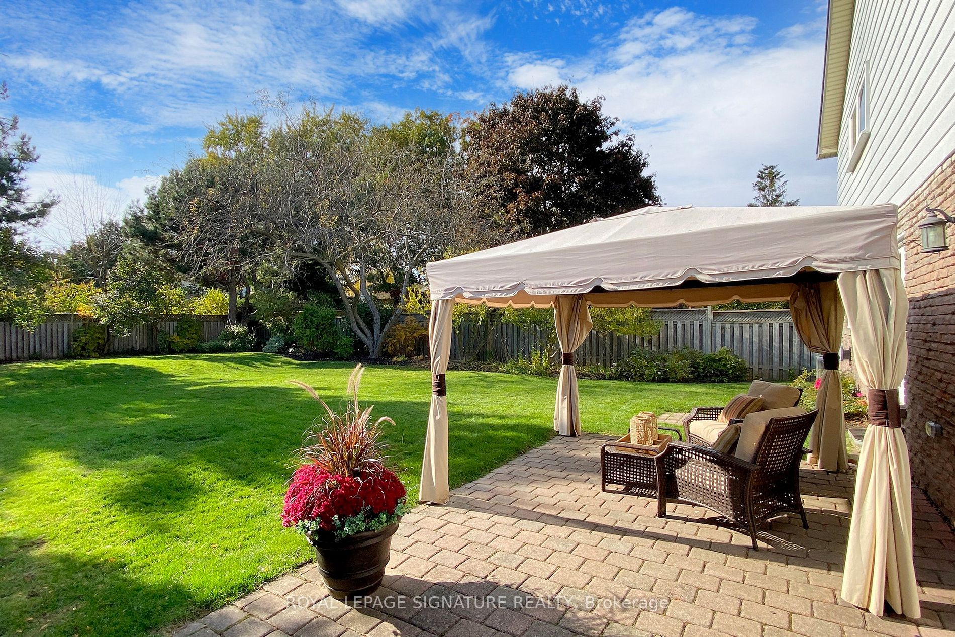 2609 Kinnerton Cres
