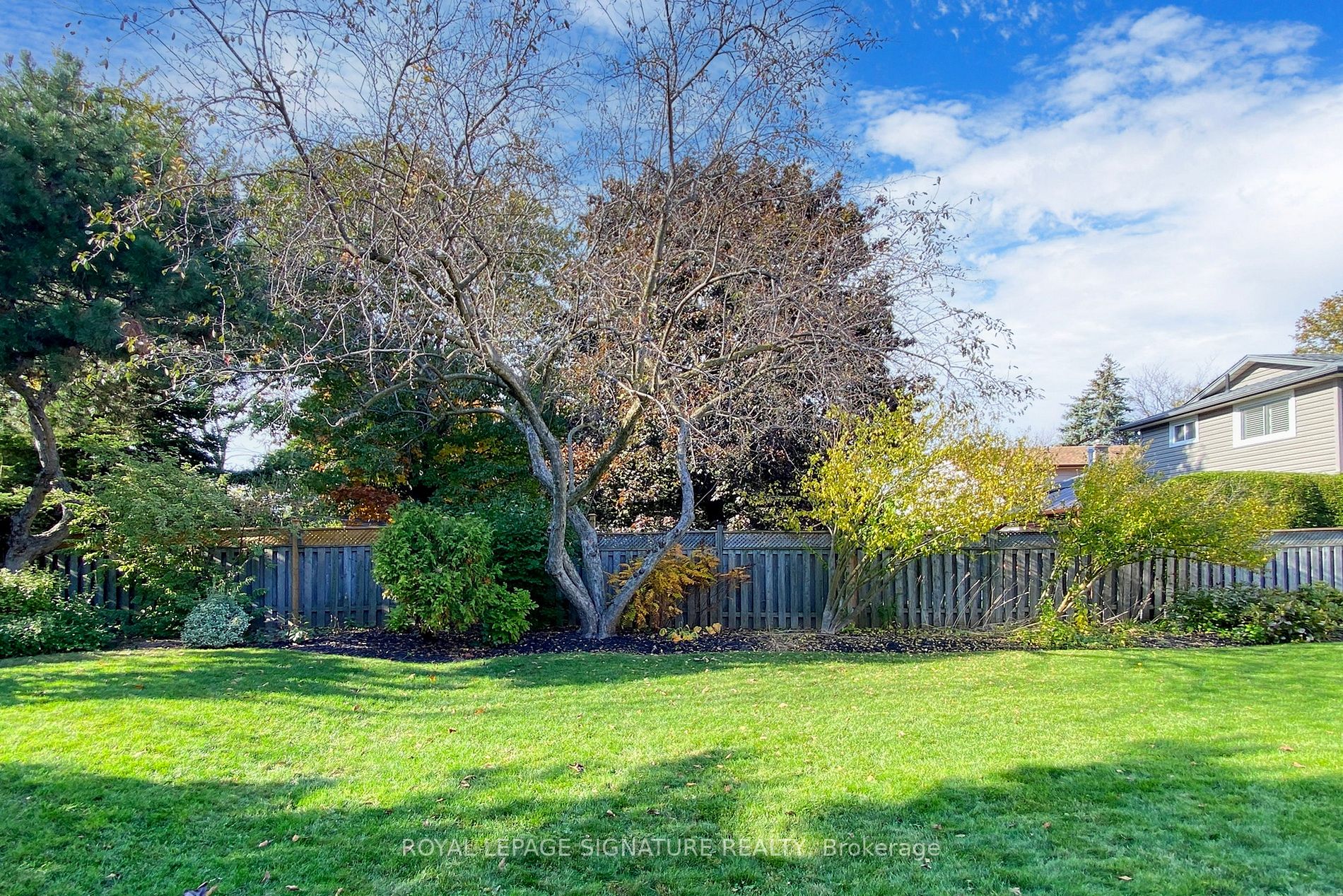 2609 Kinnerton Cres