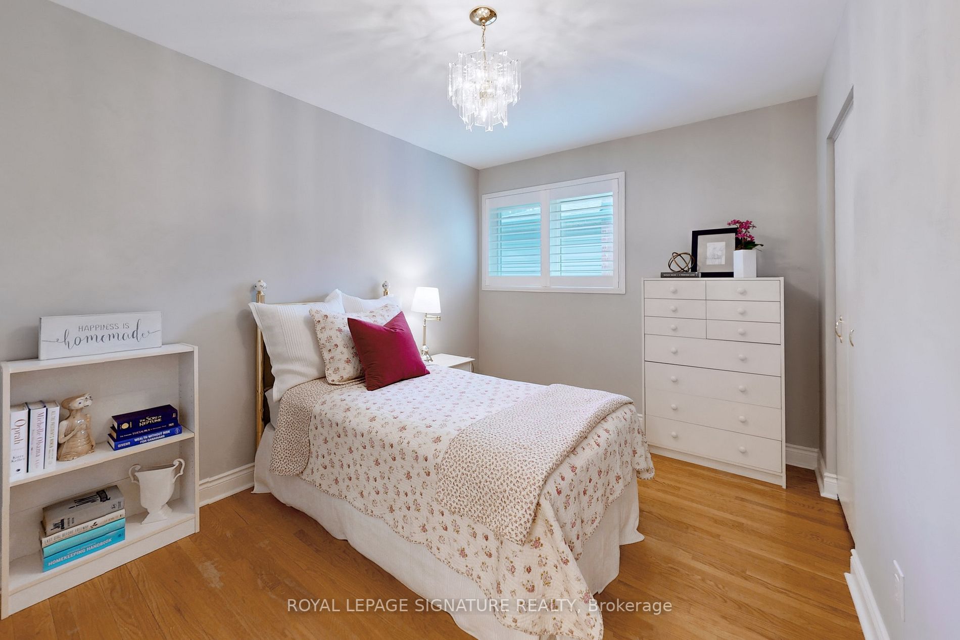 2609 Kinnerton Cres