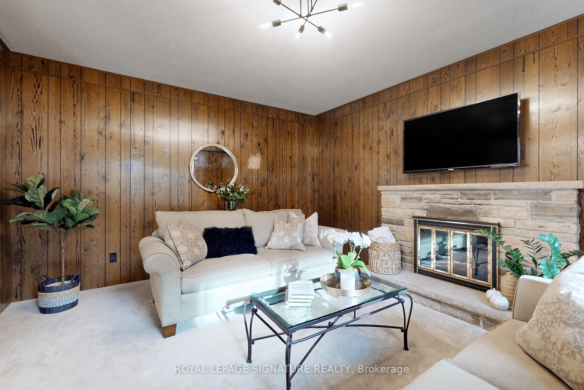 2609 Kinnerton Cres