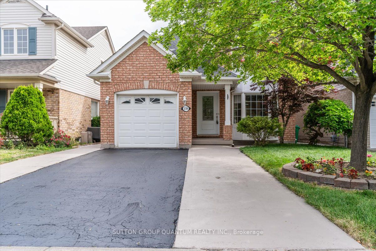 239 Brisdale Dr, #Upper