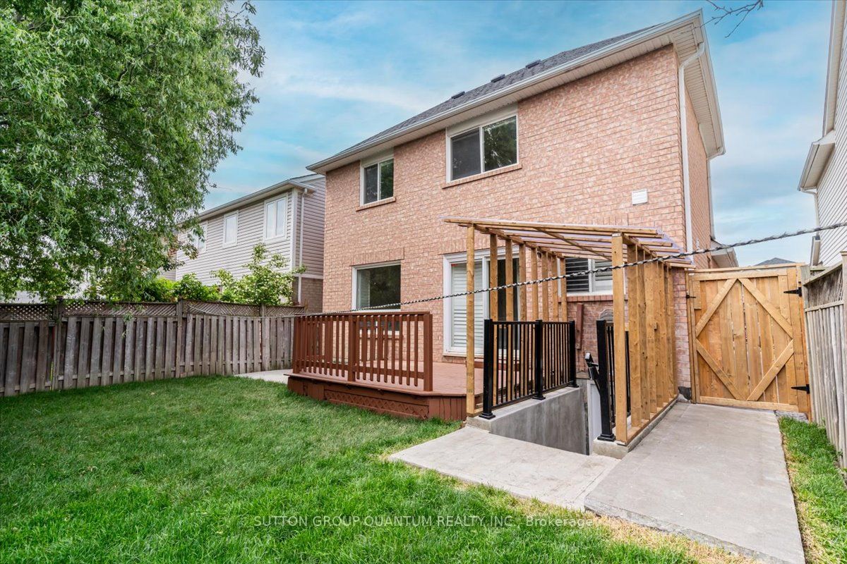 239 Brisdale Dr, #Upper
