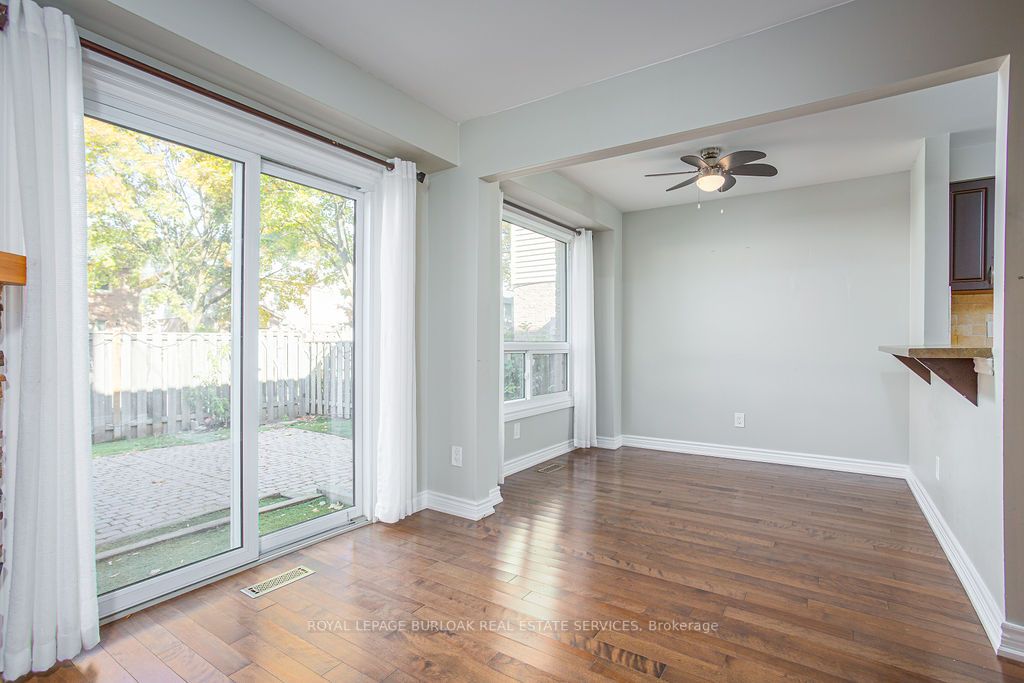3455 Caplan Cres, #19