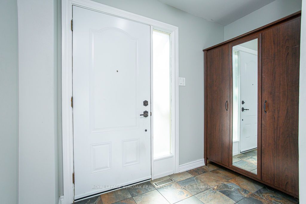 3455 Caplan Cres, #19