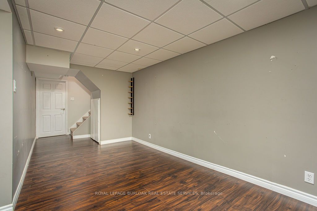 3455 Caplan Cres, #19