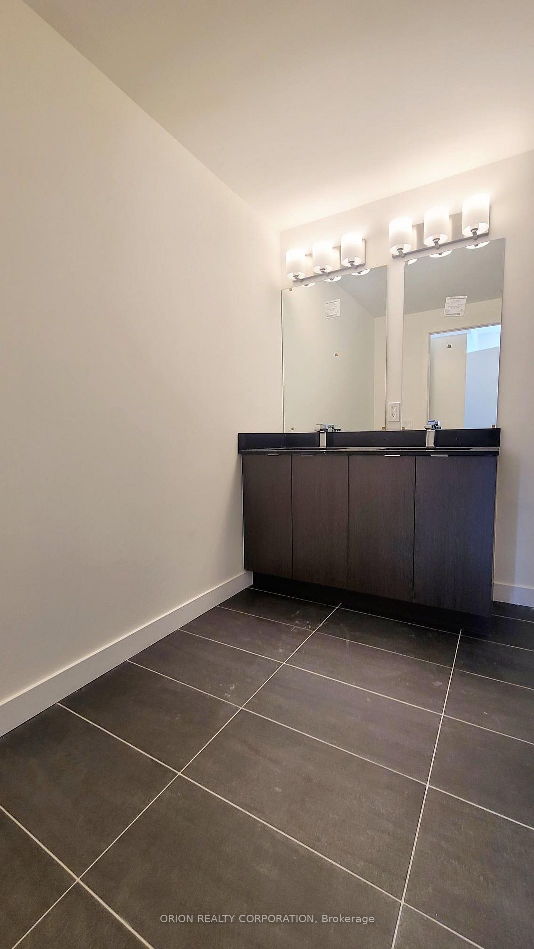 859 The Queensway, #424