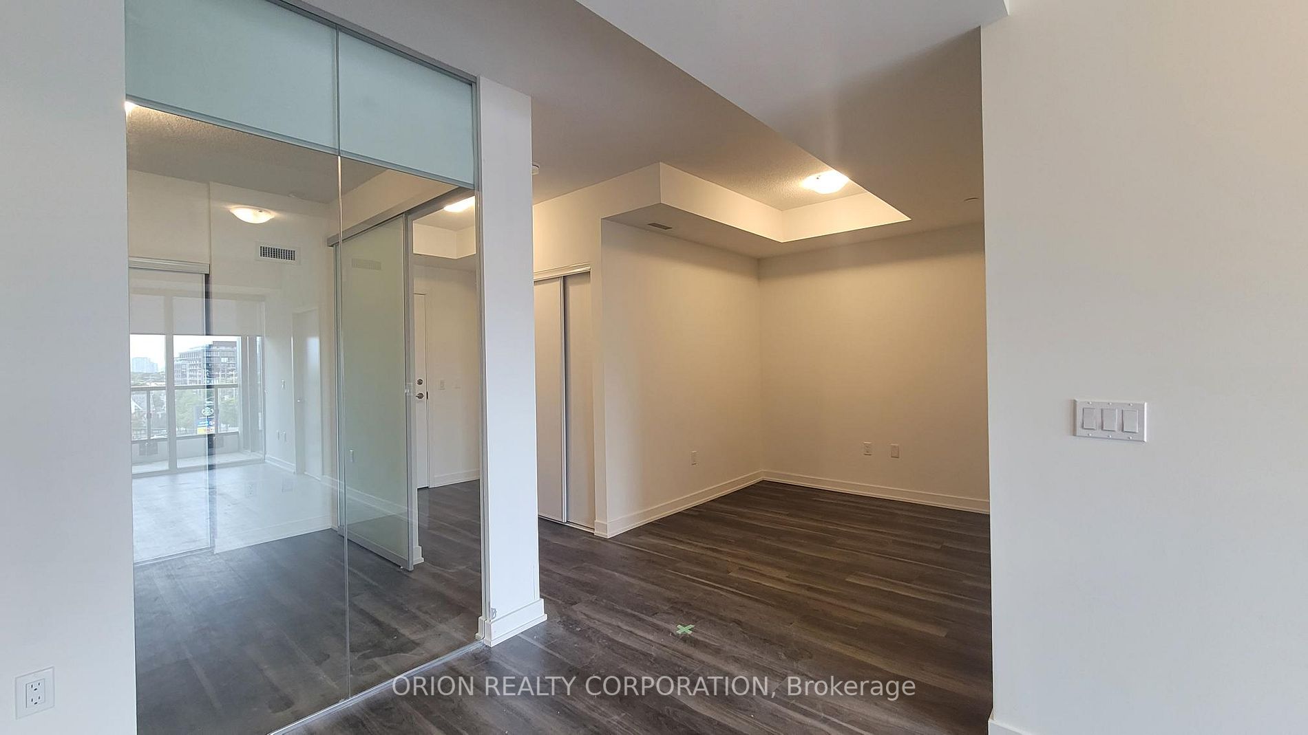 859 The Queensway, #424