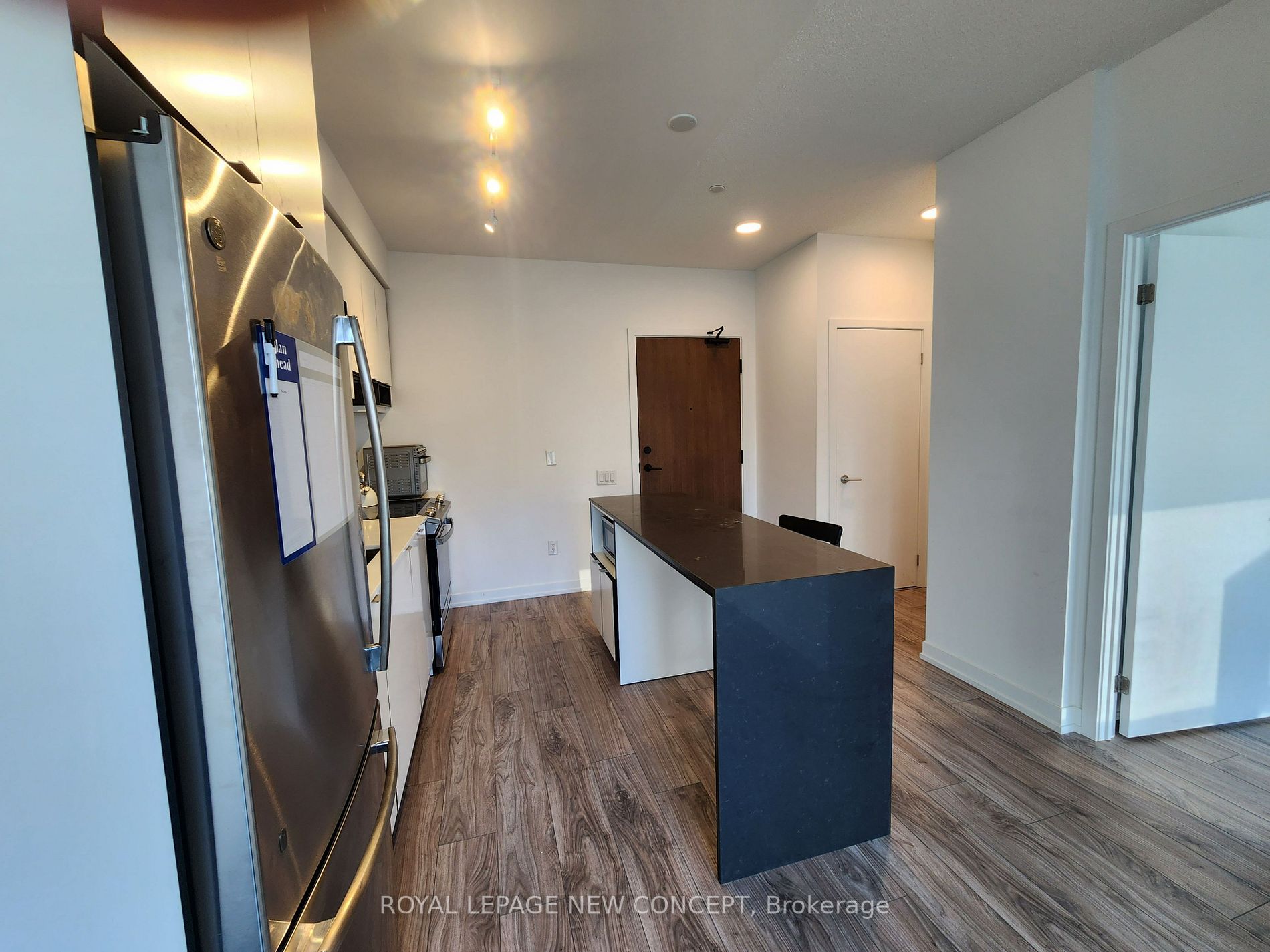 4065 Confederation Parkway, #304
