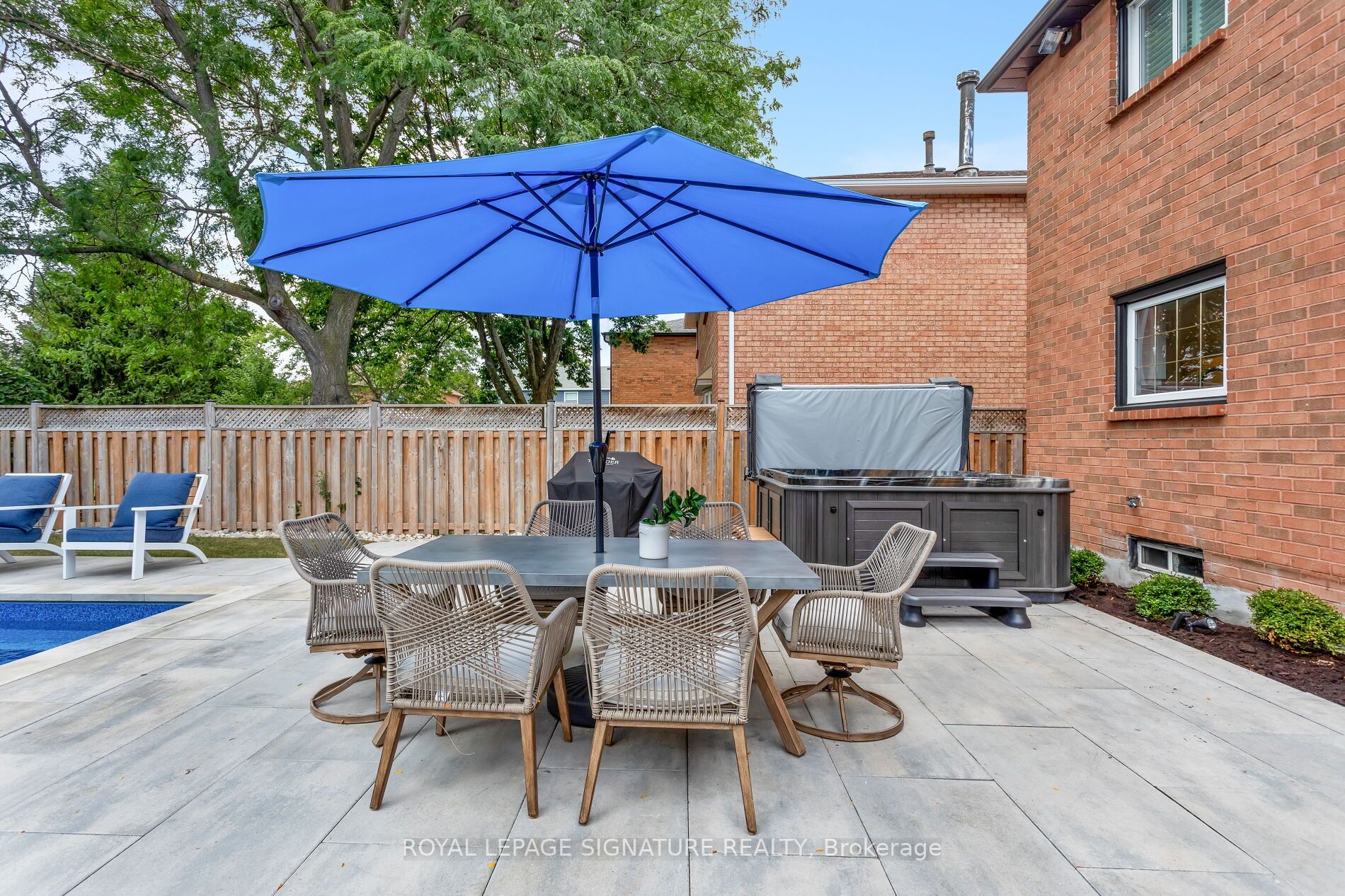 1206 Fairmeadow Tr