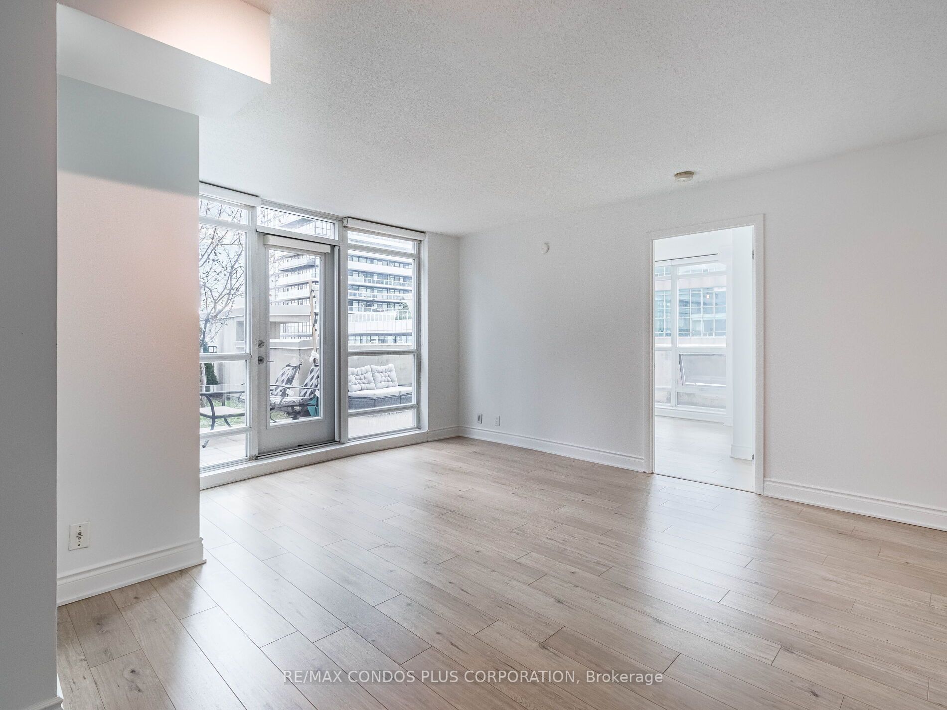 185 Legion Rd N, #414
