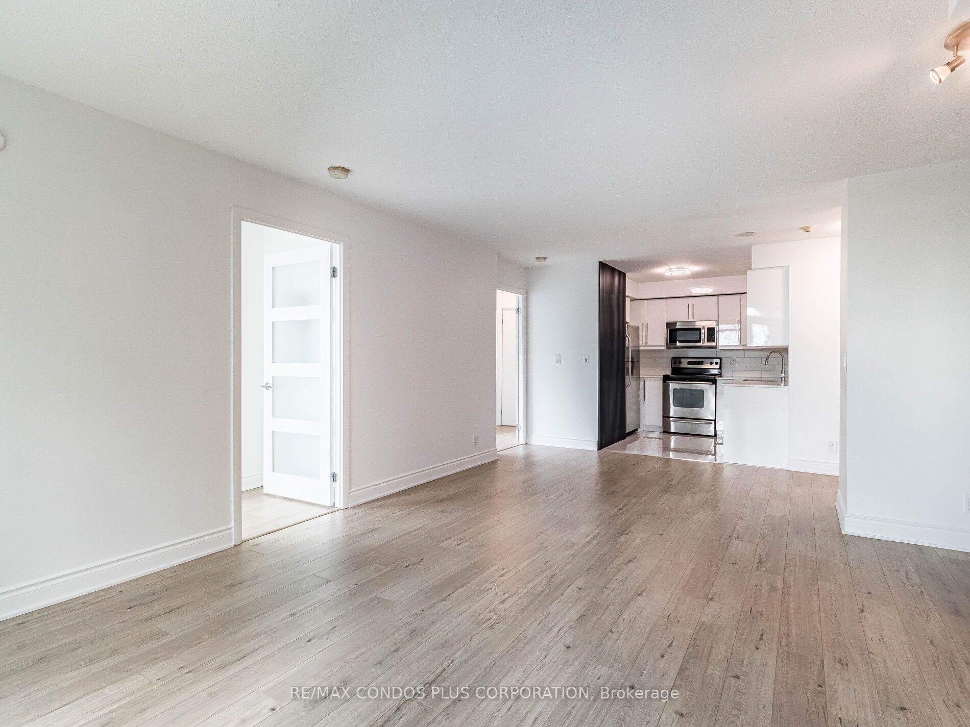 185 Legion Rd N, #414