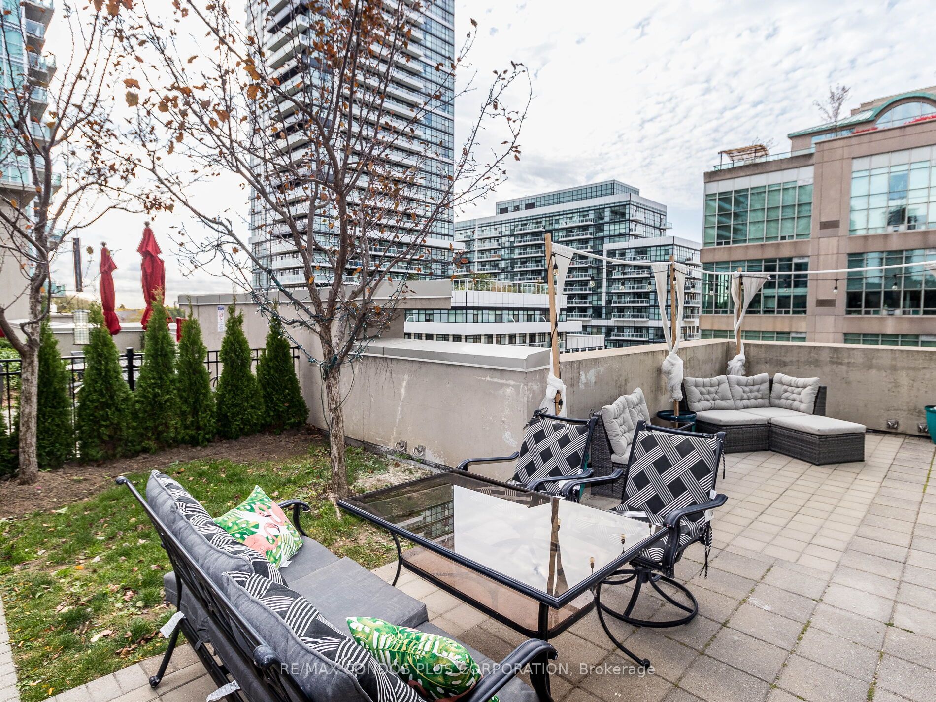 185 Legion Rd N, #414