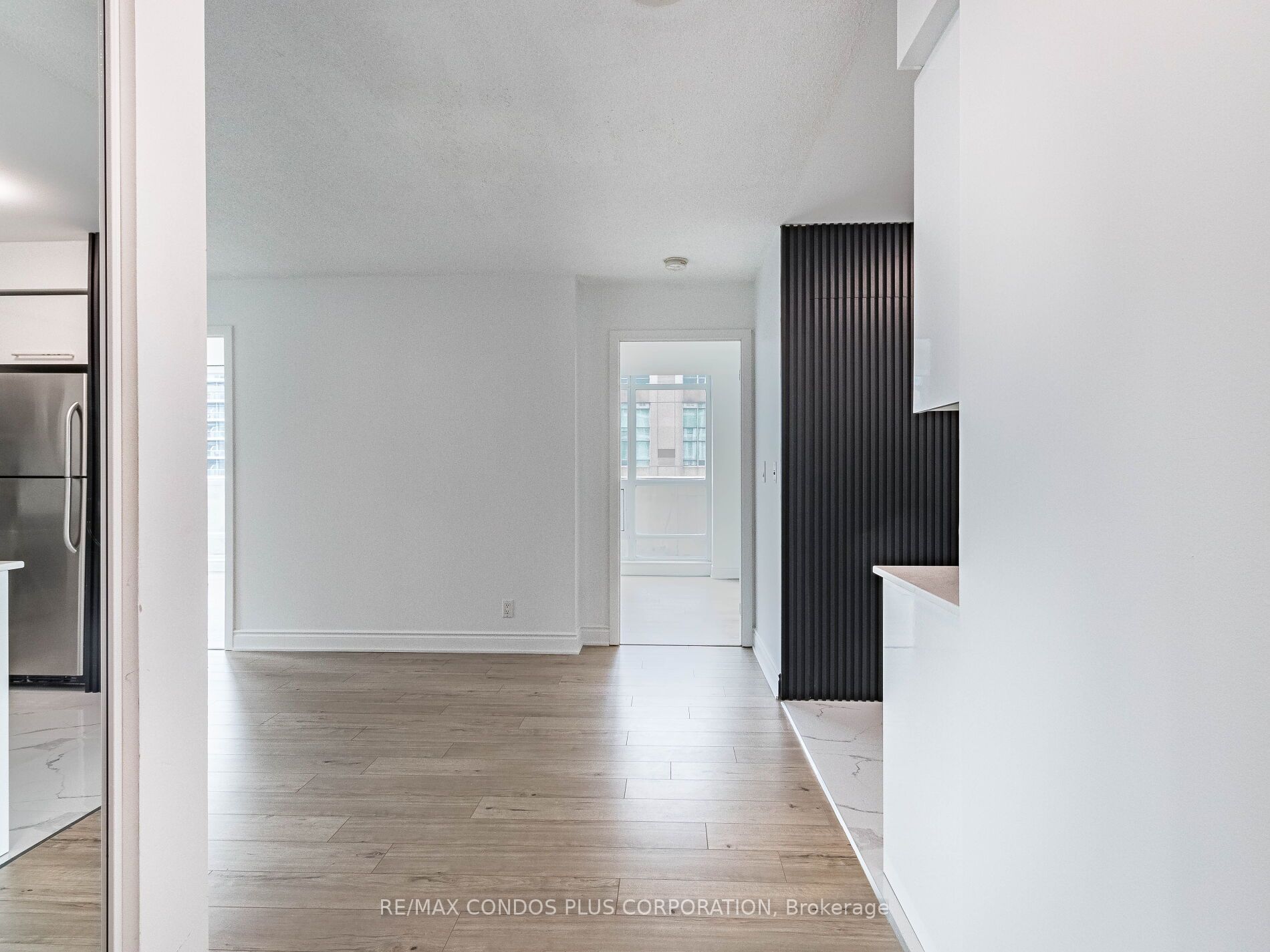 185 Legion Rd N, #414