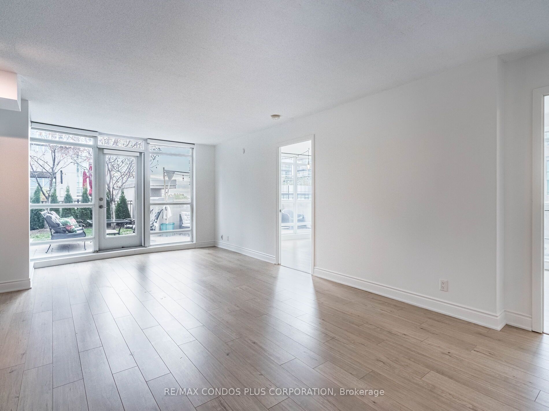 185 Legion Rd N, #414