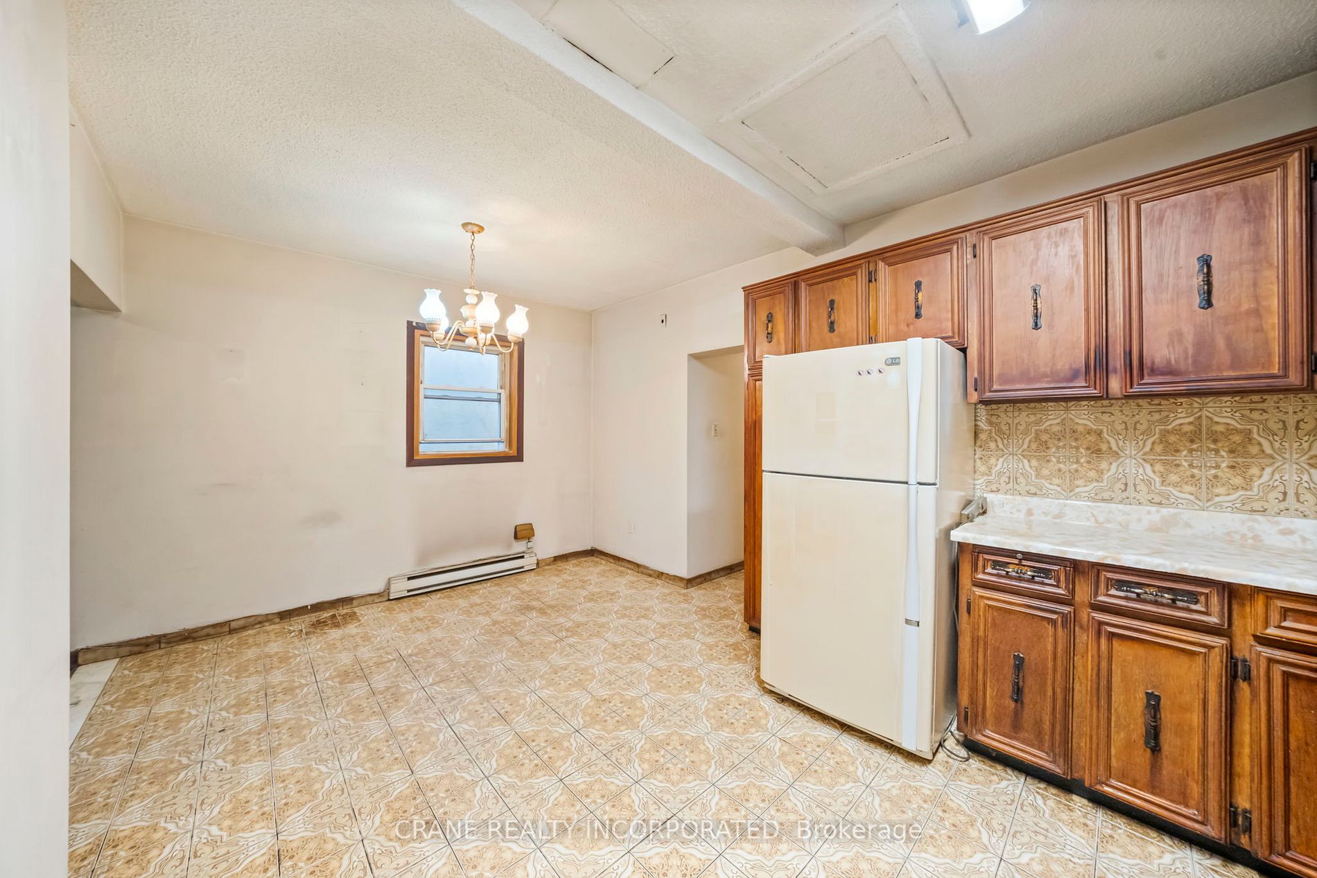 15 Seneca Ave