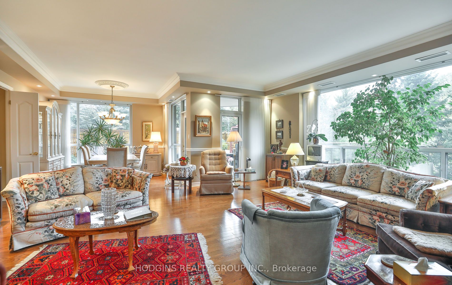1900 The Collegeway, #206