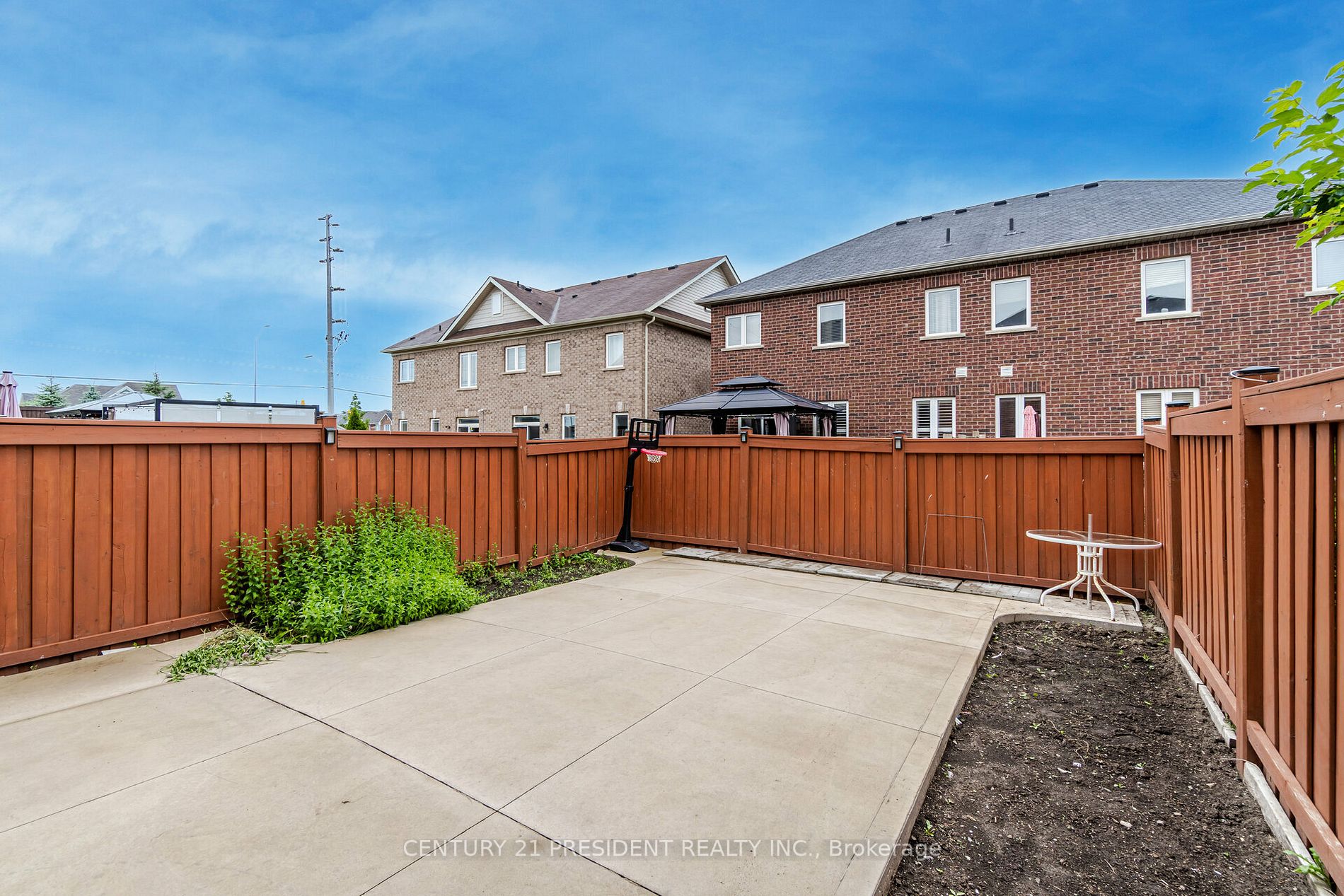 86 Kempenfelt Tr