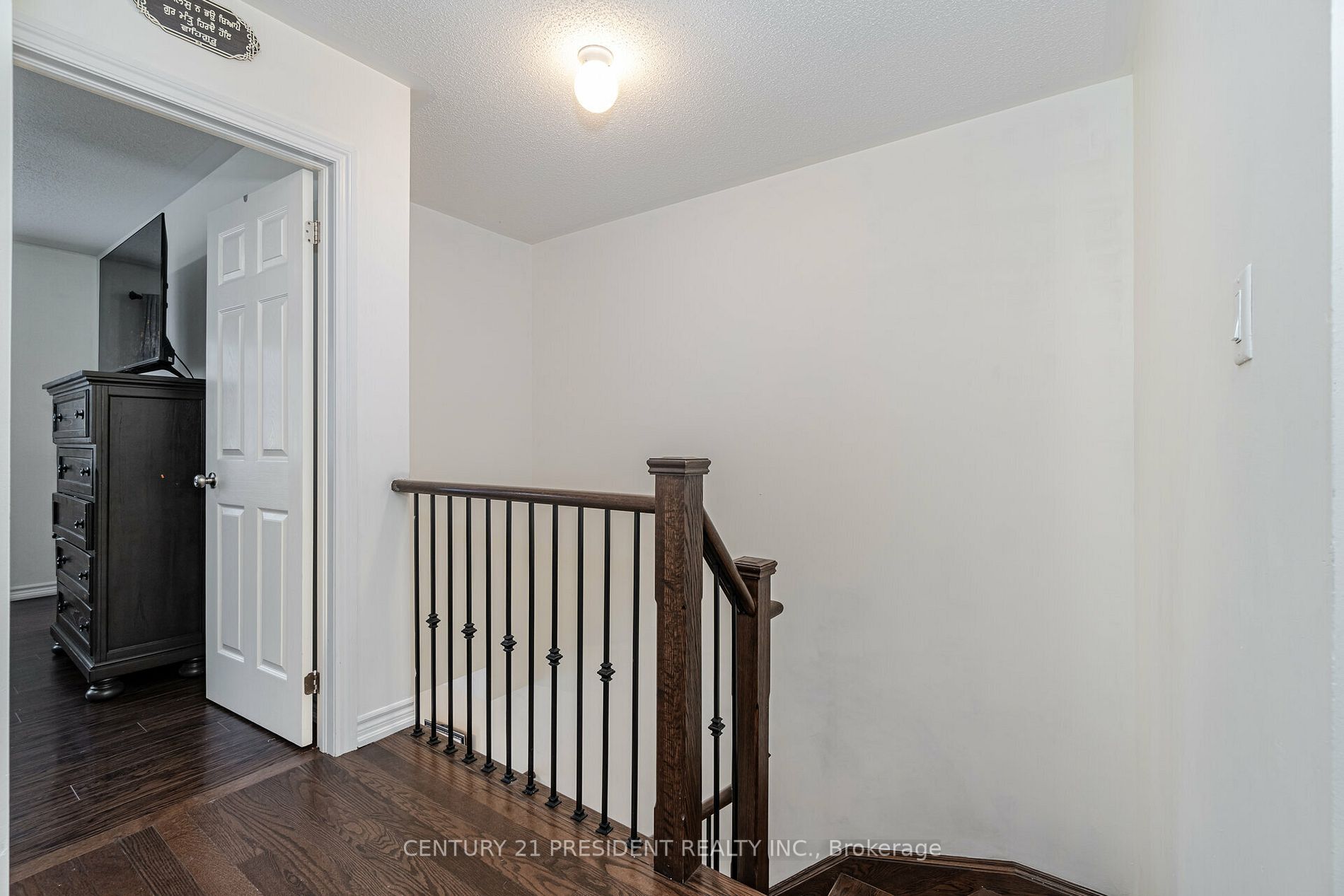 86 Kempenfelt Tr