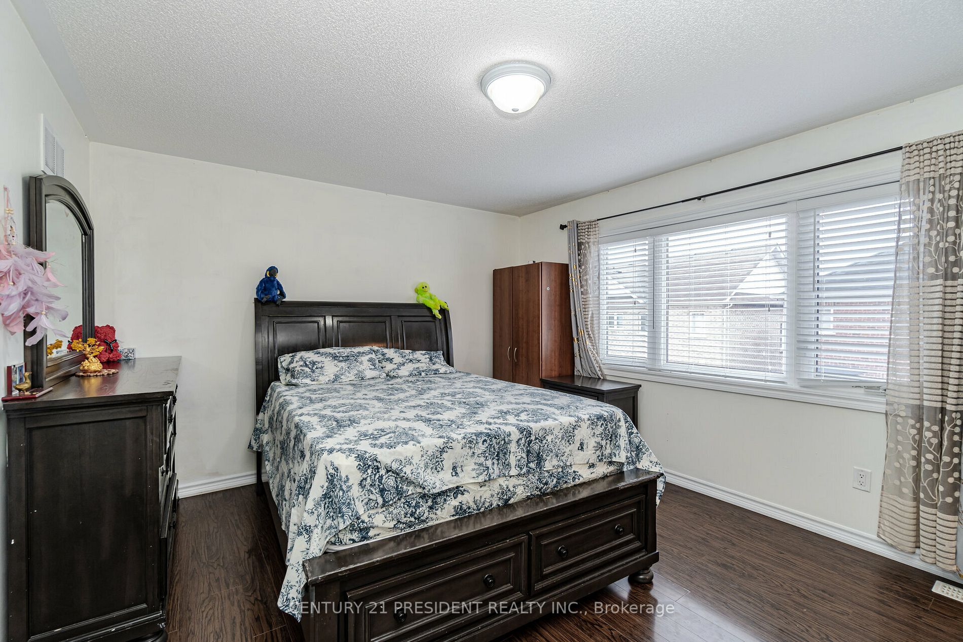 86 Kempenfelt Tr