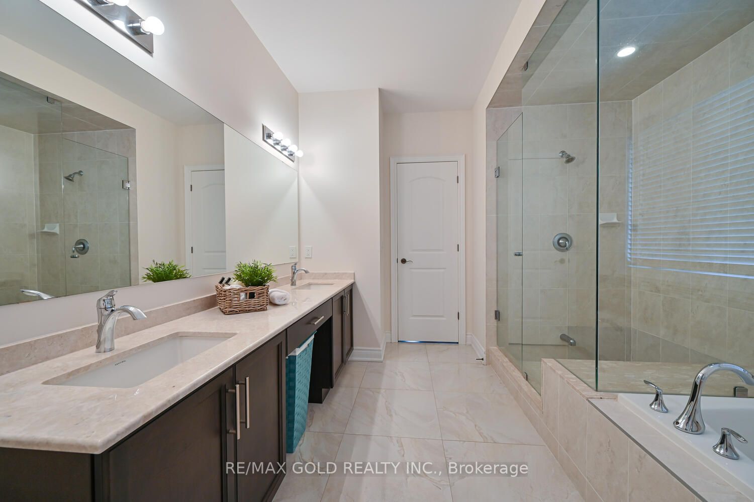 34 Erintown Cres