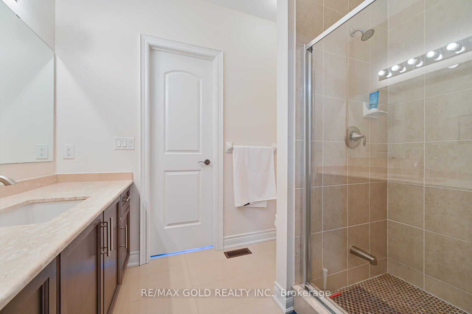 34 Erintown Cres