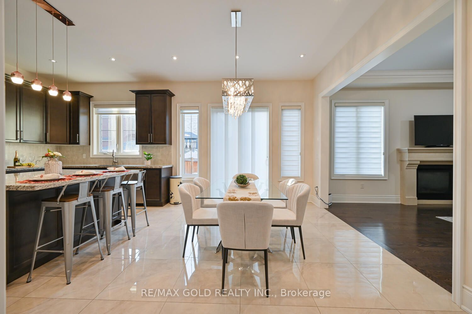 34 Erintown Cres