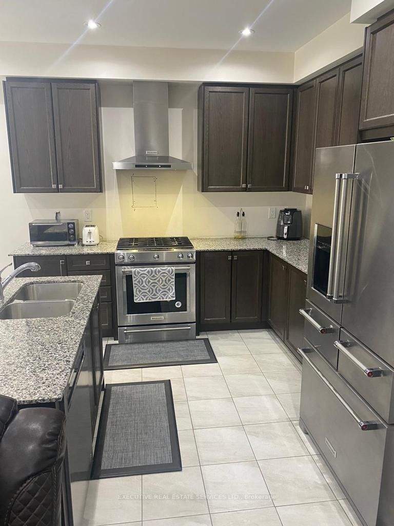 36 Faders Dr, #Upper