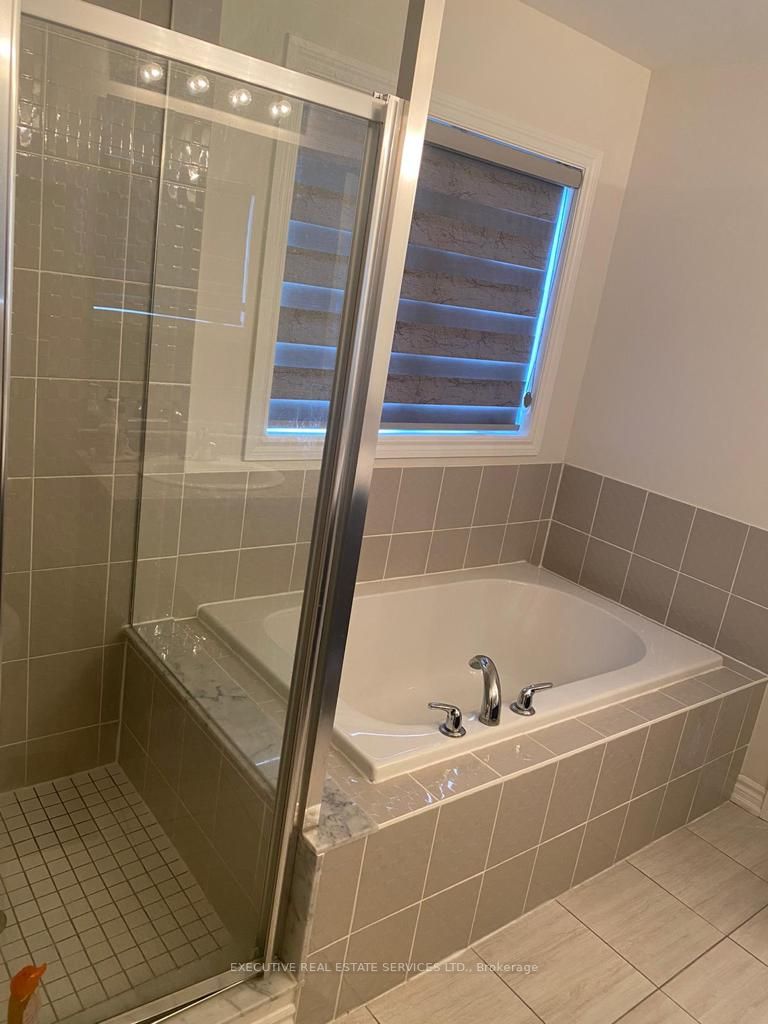 36 Faders Dr, #Upper