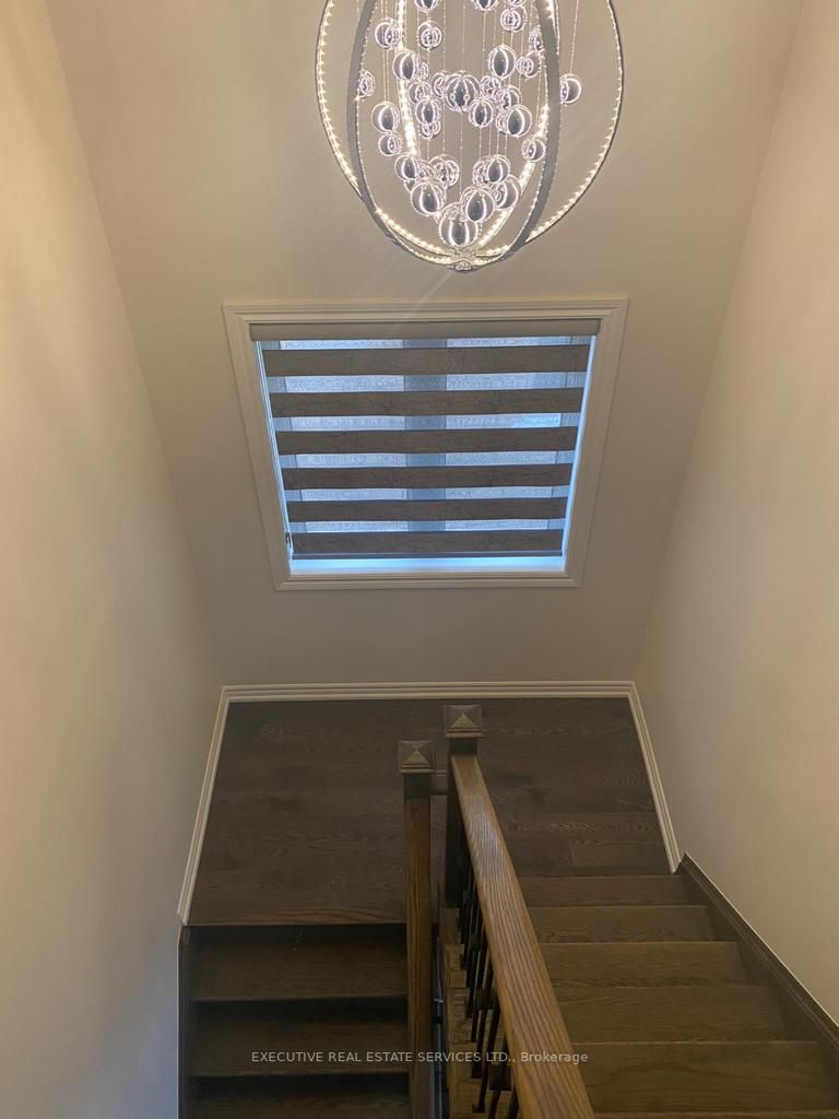 36 Faders Dr, #Upper